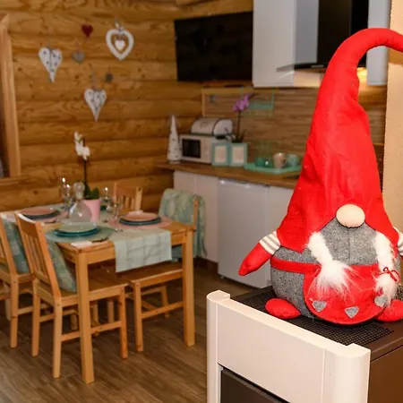 Swojskie Chatki Chalet Szczytna