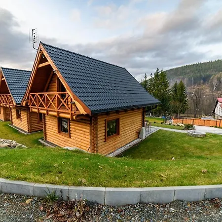 Swojskie Chatki Chalet Szczytna